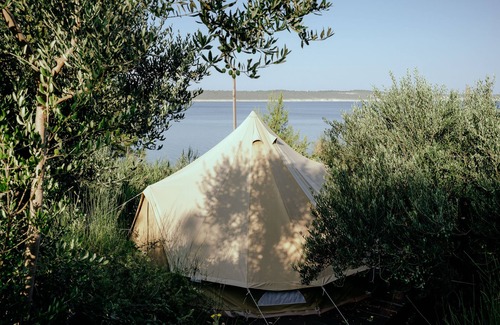 Ljubac Alquiler De RV | Ljubac Glamping Bell Tent Robinson