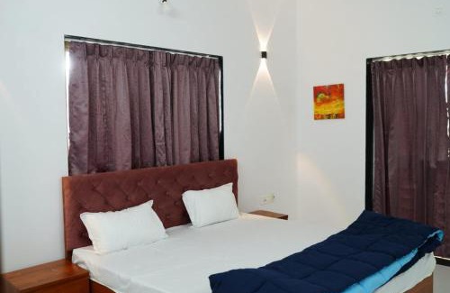 Malavli Hotel | ll EMPYREAN STAY ll FLAGSHIP INN ll COMMON POOL ll