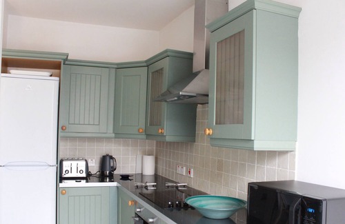 Llandudno Apartamento | Llandudno by the Pier & Beaches - Bright 2 - Bedroom Apt