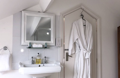 Bontnewydd Cama Y Desayuno | Llangwyryfon Country Breaks