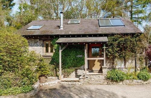 Newcastle-on-Clun Otro | Llethrau Forest & Nature Retreats