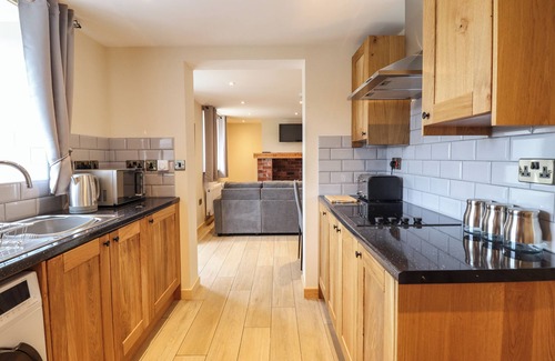 Llanwddyn Cabaña | Llety Dewi