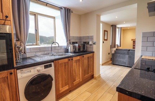 Llanwddyn Cabaña | Llety Dewi