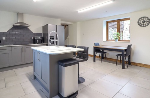 Llanfair Caereinion Cabaña | Llwydiarth Saw Mill