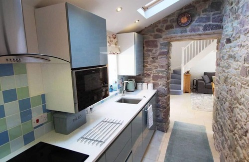 Llangadog Chalet De Esquí | Llwynrhosser in the beautiful Llangadog