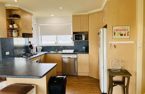 Waterhouse Casa | Lo Quay - Pet Friendly Outside