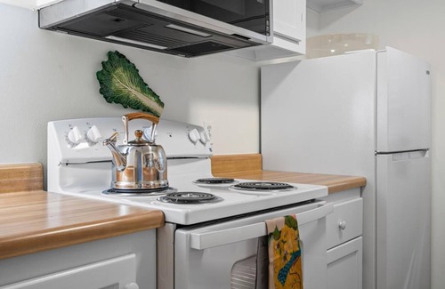 Point Clear Casa | Lob Lolly Cottage, A stylish cottage 5 minutes to downtown Fairhope,