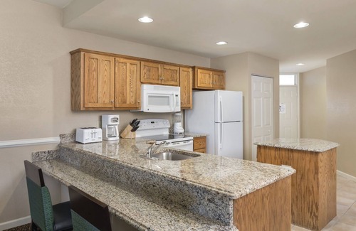 Williamsburg Complejo | LOCAL HOST! Family Friendly Condo at Governor's Green. Prime Location-Pools!
