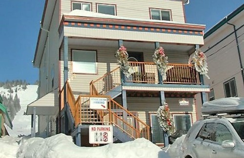 Silver Star Mountain Chalet De Esquí | Tina caliente funciona todo el año!