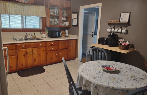 Iron City Casa | Located directly on Stults Branch and 6 miles from Shoal Creek. Relax here!