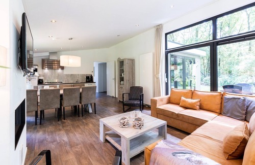 Wekerom Casa | Located on the edge of the forest with a spacious garden