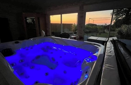 Saint-Mars-sur-la-Futaie Casa | Location Maison Chic Avec Sauna, Hammam et Jacuzzi