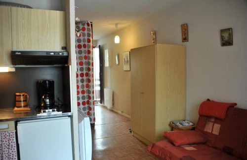 Le Lauzet-Ubaye Apartamento | location 4 pers Angélique t 2 résidence les bords du lac lac