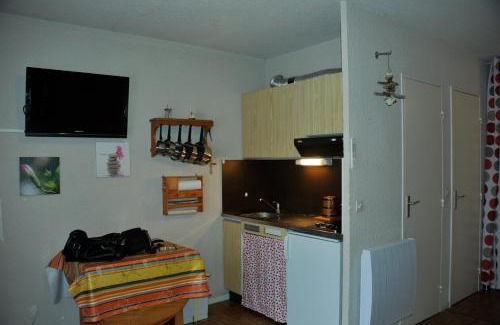 Le Lauzet-Ubaye Apartamento | location 4 pers Angélique t 2 résidence les bords du lac lac