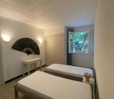 Orgnac-l'Aven Apartamento | Location chaleureuse à Orgnac-l'Aven avec piscine partagée