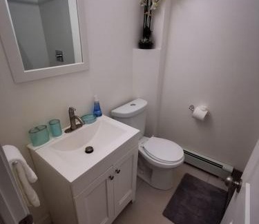 Central-Maverick Square - Paris Street Apartamento | Location+Comfort+Convenience