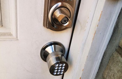 Central-Maverick Square - Paris Street Apartamento | Location+Comfort+Convenience