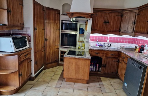 Peron Cama Y Desayuno | Location de Villa de 4 Chambres Pour Courtes Durées