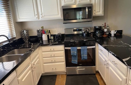 Palm Springs Casa | LOCATION LOCATION LOCATION Beautiful HOUSE on GOLF COURSE +POOLS-TENNIS