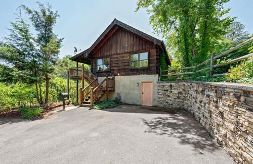 Gatlinburg - Pigeon Forge Casa | Location Smokies Log Cabin Hot Tub Fireplace