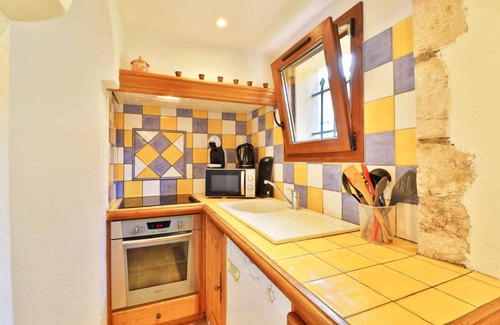 Le Bar-sur-Loup Apartamento | Locations-06, La Maison de Noelie garden floor