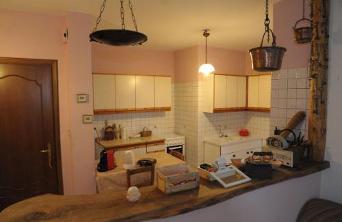 Roccabruna Apartamento | Locazione turistica aquila bianca