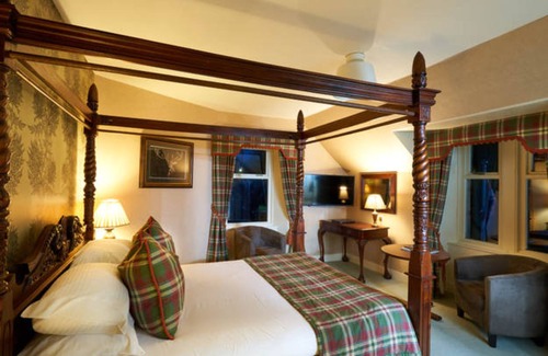 Dinnet Hotel | Loch Kinord Hotel
