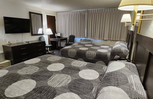 Laurel Hotel | Locomotive Inn