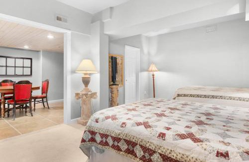 Tellico Plains Hotel | Lodge At Tellico