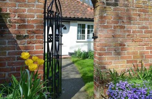 East Dereham Casa | Lodge Cottage - B6008