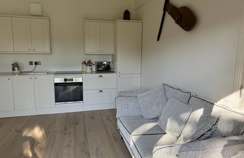 Dorchester Cabina | Lodge/KingBed/PrivG/PetsOK/FreeP/Wifi