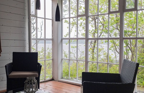 Chateau-Richer Apartamento | Lodging Petit Séjour water view. Families and pets welcome!
