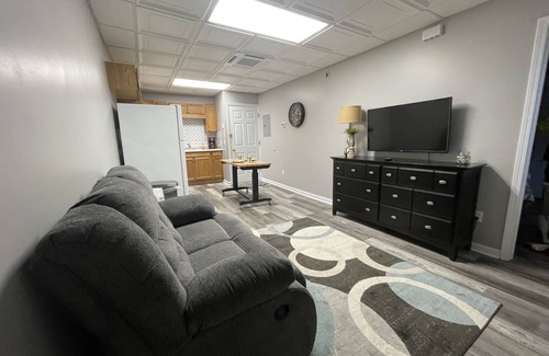 Clifton Apartamento | Loft apartment on Clifton, TN Main Street Convenient, Cozy and Clean