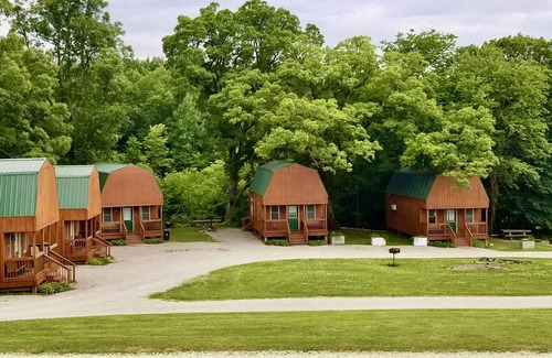 Moscow Cabina | Loft Cabin #4 near beautiful Cedar River.