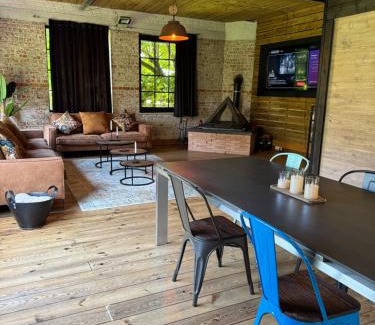 Machelen Apartamento | Loft Cosy avec billard et à 10 minutes de l'aéroport de Zaventem