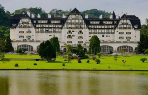 Quitandinha Apartamento | Loft de Mérilen - Palácio Quitandinha