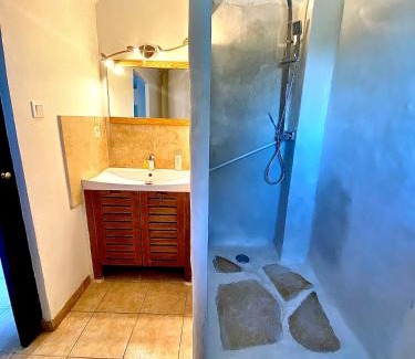 Uchaud Casa | loft des cigales wifii