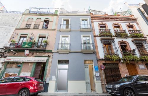Museo Apartamento | Loft duplex Sevilla wall