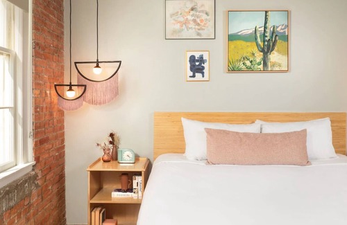 Downtown Dallas Hotel | Loft Experience in the Loft King Room in Canvas Hotel Dallas! Pool