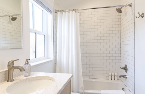 Ephraim Casa | Loft Haus: A Modern Retreat Near Snow College