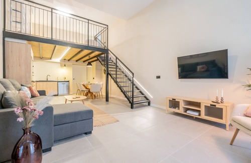 Benicalap Apartamento | Loft HomeValencia by Host Valencia