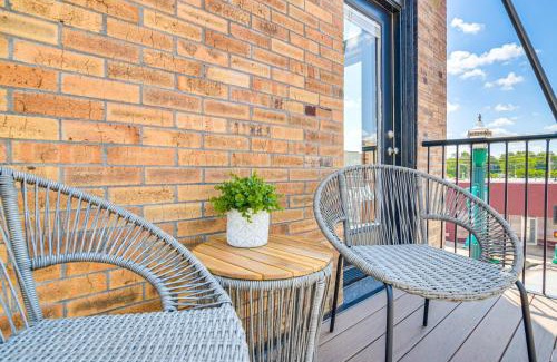 Monett Apartamento | Loft-Style Apt in Dtwn Monett Pets Welcome!