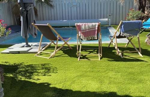 Vias Casa | Casa estilo loft con piscina a 2km de la playa.