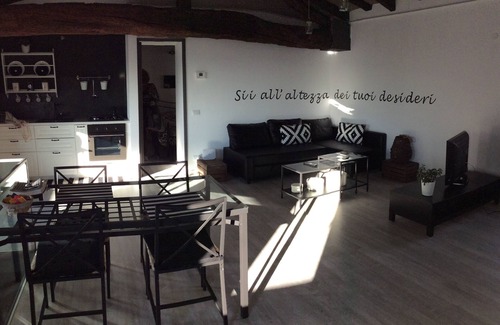 Citta Alta Apartamento | Loft con vistas panorámicas en el corazón de Bérgamo Alta