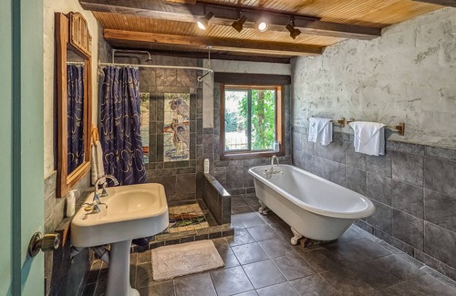 Calico Rock Casa | Log Cabin at Tan Trough Holler