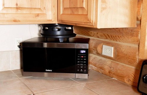 Meadow View Heights Cabina | 🏔Log Cabin Oasis w/hot tub and movie loft🏜