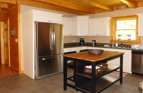 North Troy Casa | Log Cabin - una milla de Jay Peak Resort