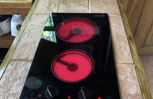 Desamparaditos Cabina | Log cabin. Wooden soul dressed in jungle pet friendly