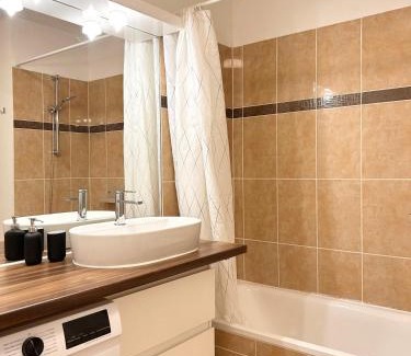 Poteries Apartamento | Logement 2 pièces cosy avec parking privé