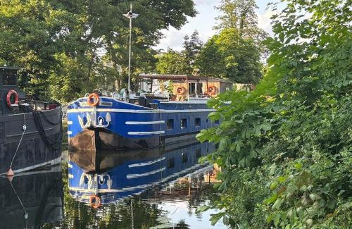 Nouvelle Ville Alquiler De Eote | Logement indépendant dans une péniche